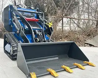 How Do Wheeled vs Tracked 450 Mini Skid Steer Loaders Compare?
